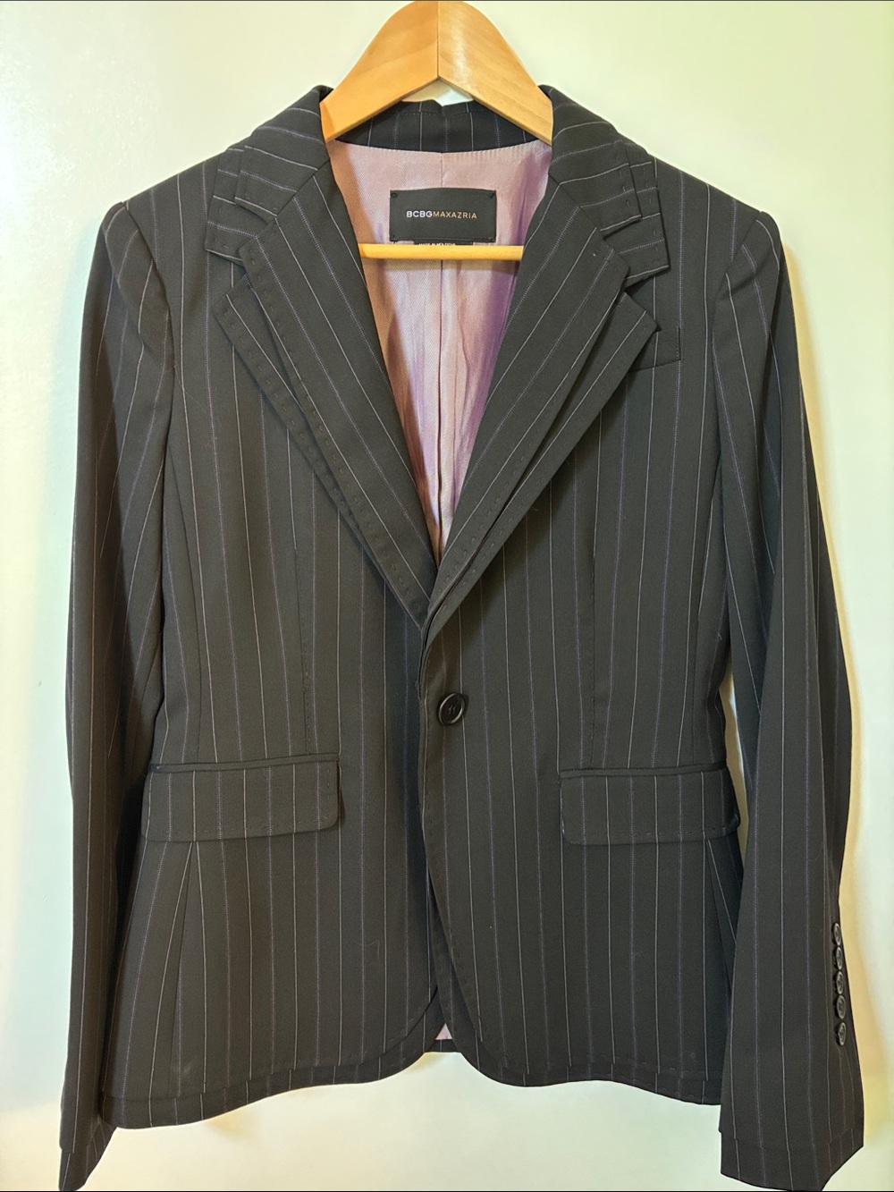 BCBGMaxAzria Black Pinstripe Single-Button pant suit